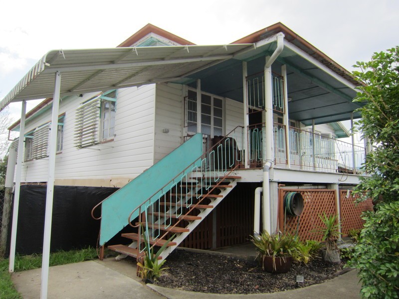 15 Hall Street, Peak Crossing QLD 4306