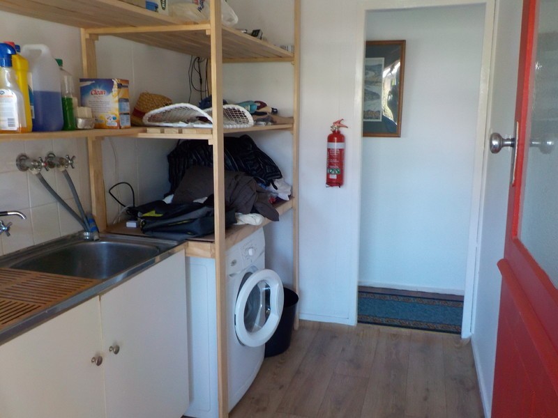 12 Sturt Street, Leichhardt QLD 4305