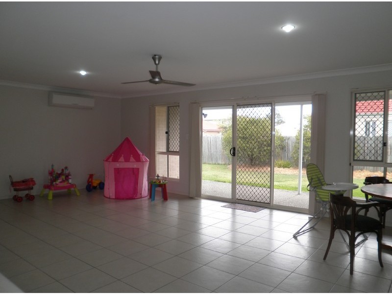 6 Jack Conway Street, One Mile QLD 4305