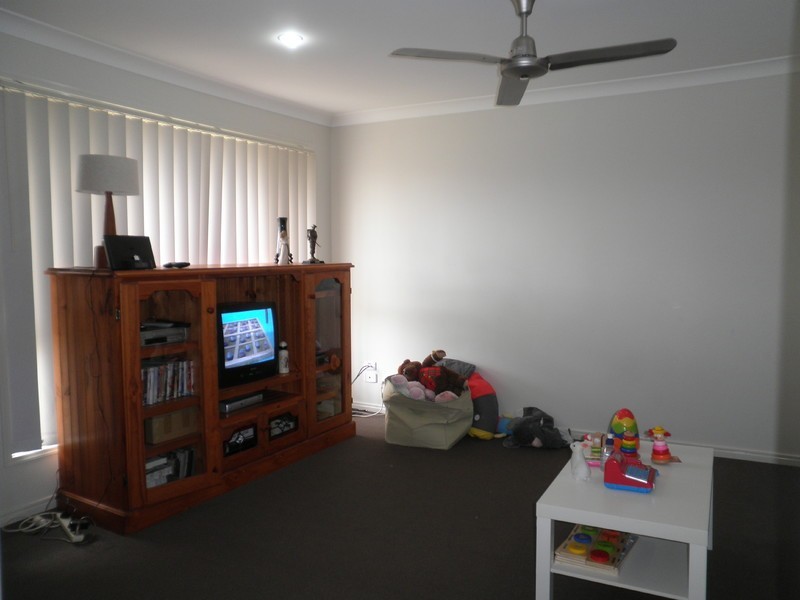 6 Jack Conway Street, One Mile QLD 4305