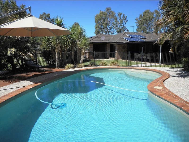 4 Hercules Row, Karalee QLD 4306
