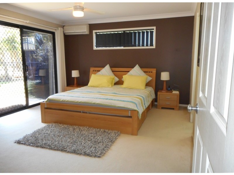 4 Hercules Row, Karalee QLD 4306