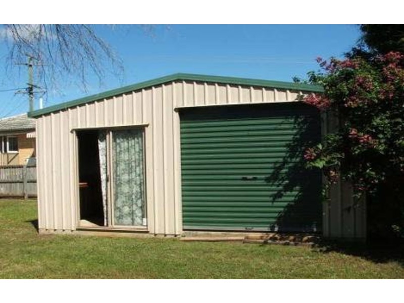 4 Avon Street, Leichhardt QLD 4305