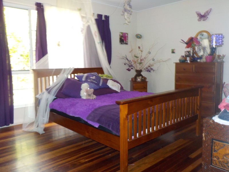 4 Avon Street, Leichhardt QLD 4305