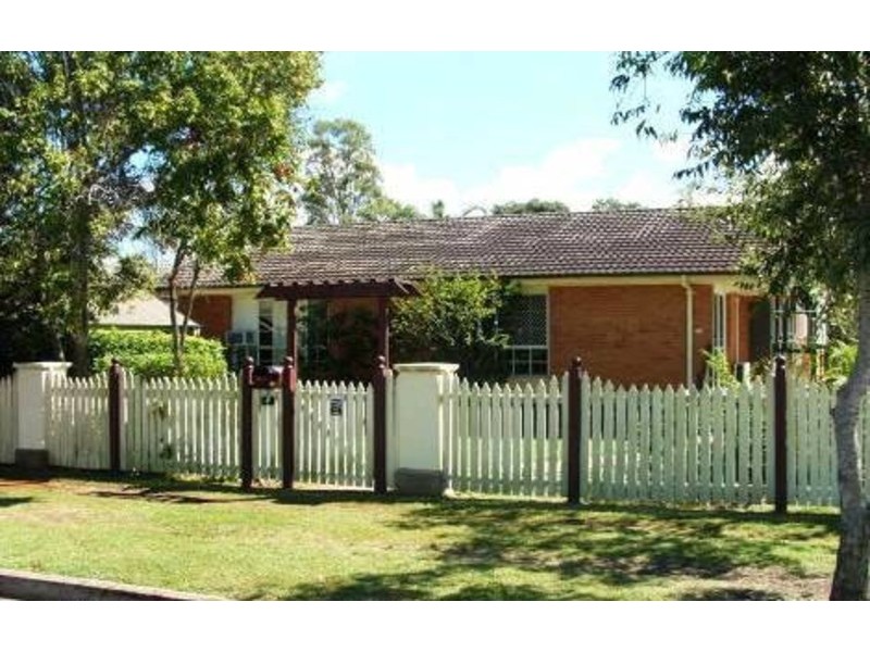 4 Avon Street, Leichhardt QLD 4305