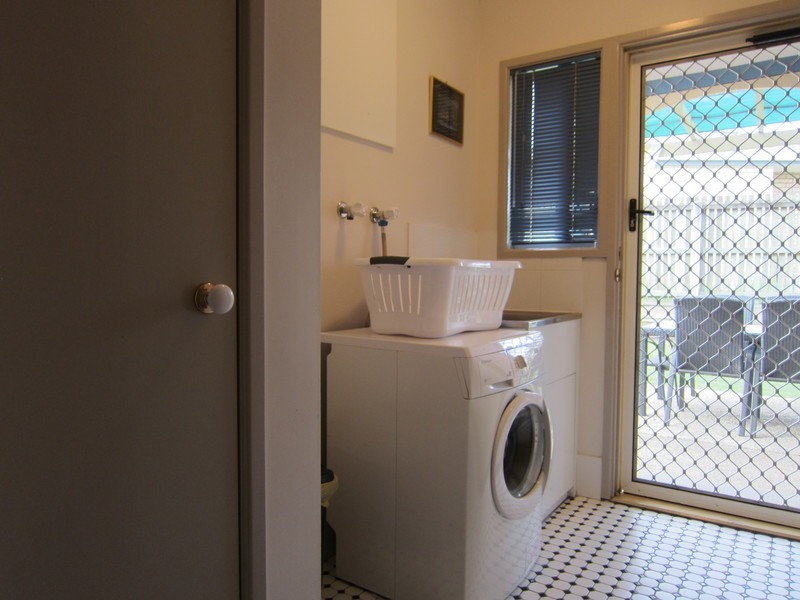 11 Jonquil Circuit, Flinders View QLD 4305