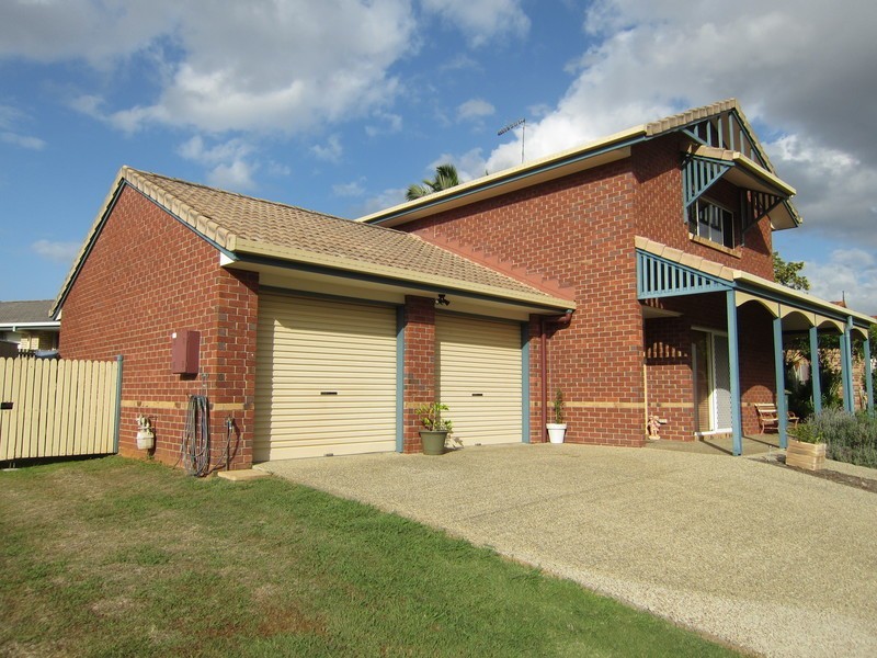 11 Jonquil Circuit, Flinders View QLD 4305