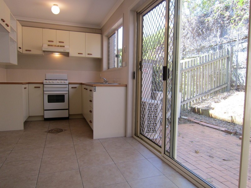 3/12 Bergin Street, Booval QLD 4304