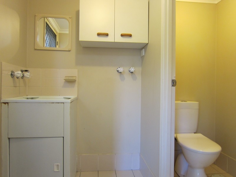 3/12 Bergin Street, Booval QLD 4304