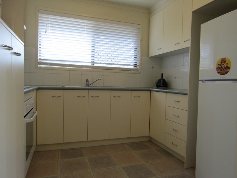 10 Oakhill Street, One Mile QLD 4305