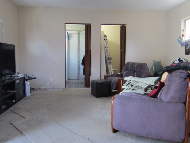 2 Japonica Court, Yamanto QLD 4305