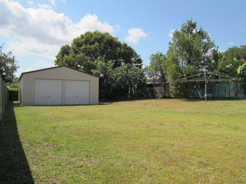 24 Macquarie Street, Silkstone QLD 4304
