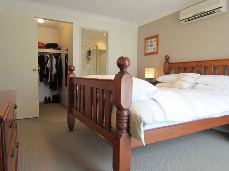 1 Oregon Close, Yamanto QLD 4305