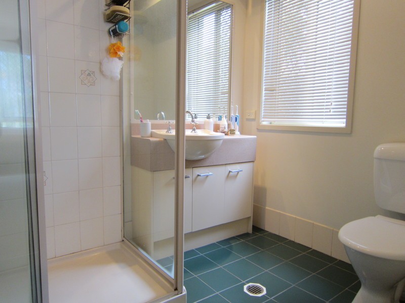 1 Oregon Close, Yamanto QLD 4305