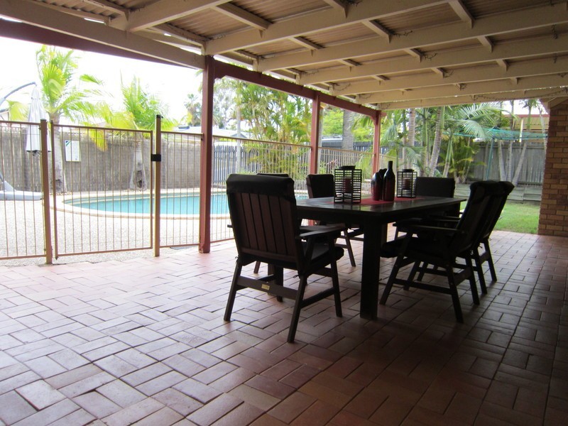 1 Oregon Close, Yamanto QLD 4305