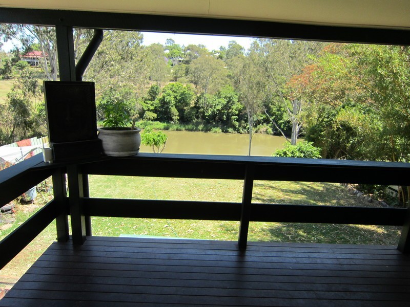 18 Bremer Parade, Basin Pocket QLD 4305