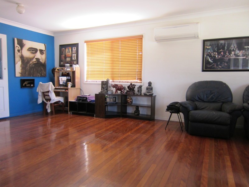 18 Bremer Parade, Basin Pocket QLD 4305