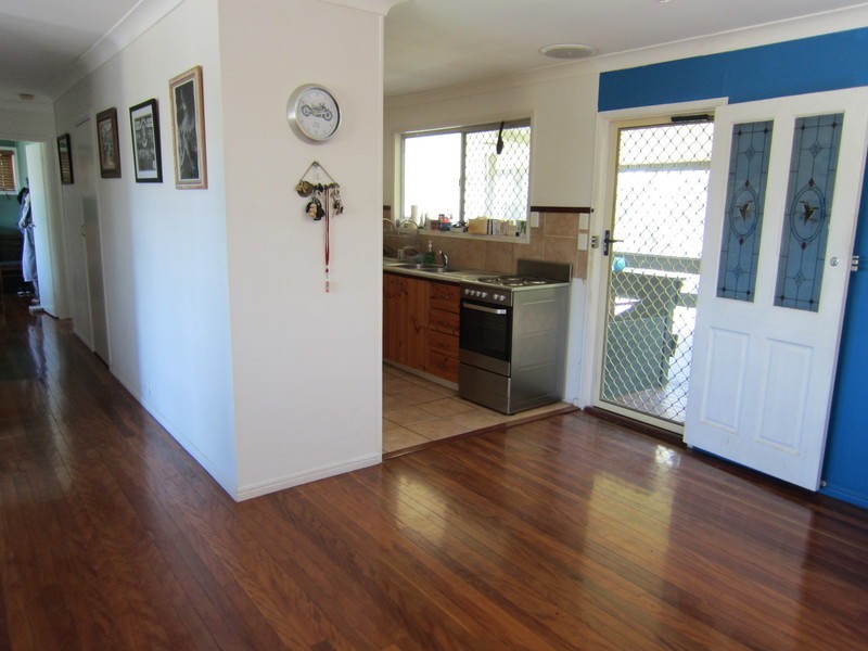 18 Bremer Parade, Basin Pocket QLD 4305