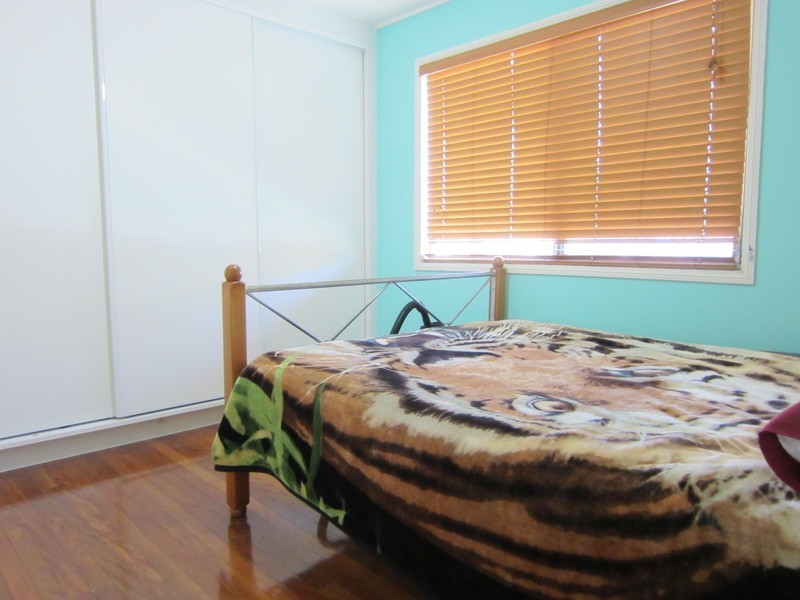 18 Bremer Parade, Basin Pocket QLD 4305