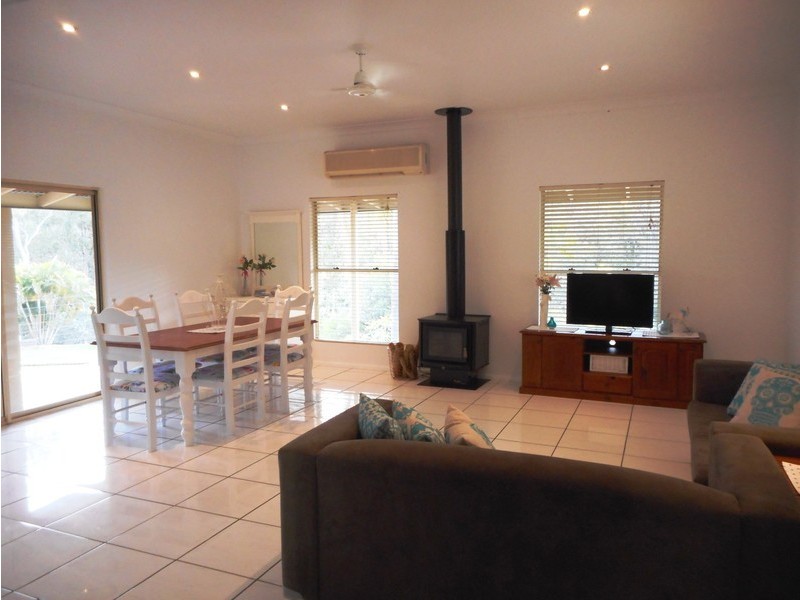 25 Douglas Court, Karalee QLD 4306