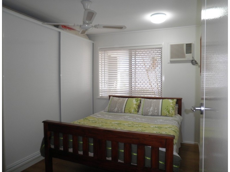 6 Kynance Street, Leichhardt QLD 4305