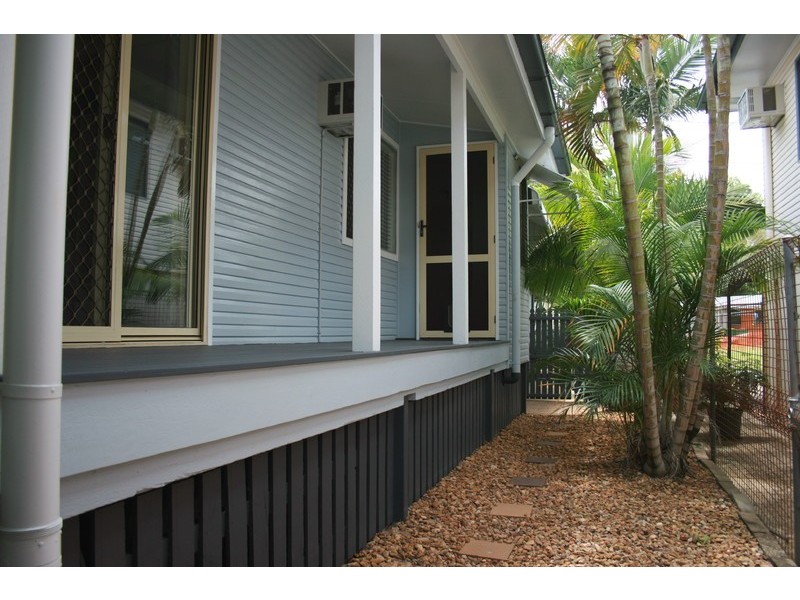6 Kynance Street, Leichhardt QLD 4305