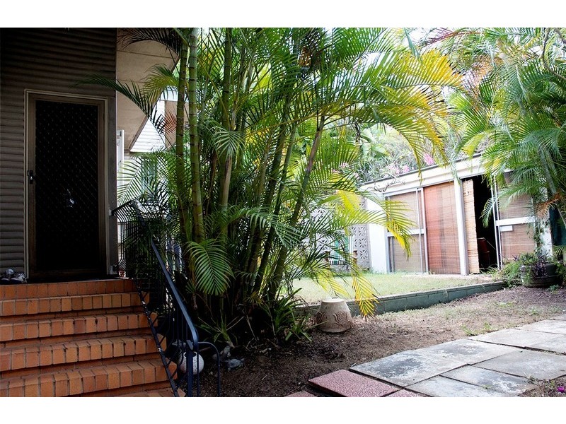 10 Dell Street, Eastern Heights QLD 4305