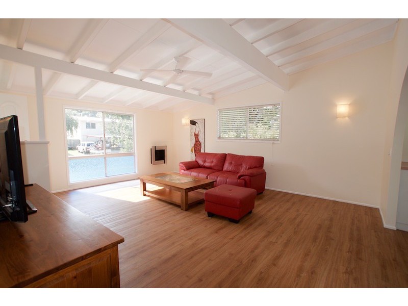 7 Johnston Street, Silkstone QLD 4304