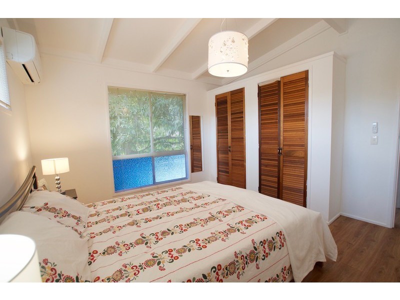 7 Johnston Street, Silkstone QLD 4304