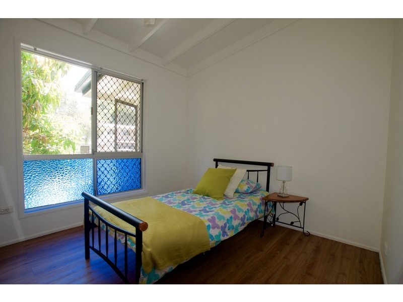 7 Johnston Street, Silkstone QLD 4304