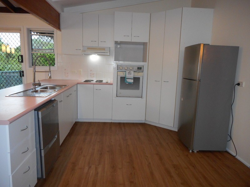 7 Johnston Street, Silkstone QLD 4304