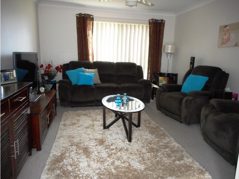 13 Wattle Crescent, Raceview QLD 4305