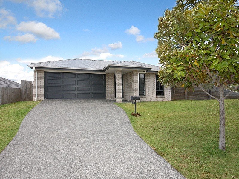 8 Boronia Street, Deebing Heights QLD 4306