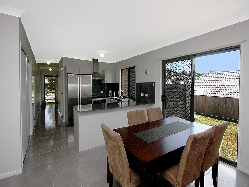 8 Boronia Street, Deebing Heights QLD 4306