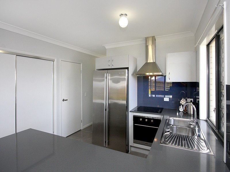 8 Boronia Street, Deebing Heights QLD 4306