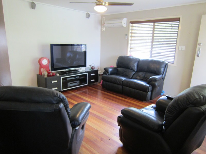 1 Peacock Street, One Mile QLD 4305