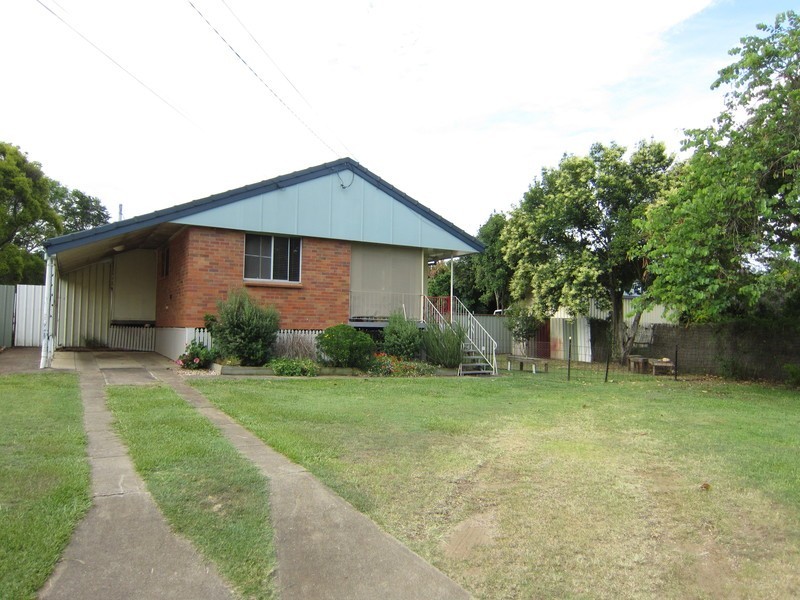 1 Peacock Street, One Mile QLD 4305