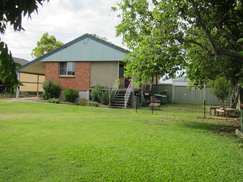 1 Peacock Street, One Mile QLD 4305