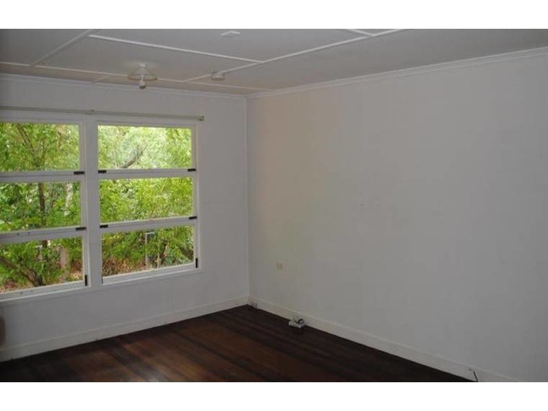4 Melbourne Street, Brassall QLD 4305