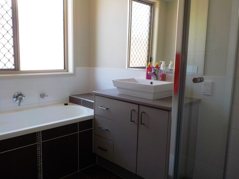 23 Sophie Street, Raceview QLD 4305