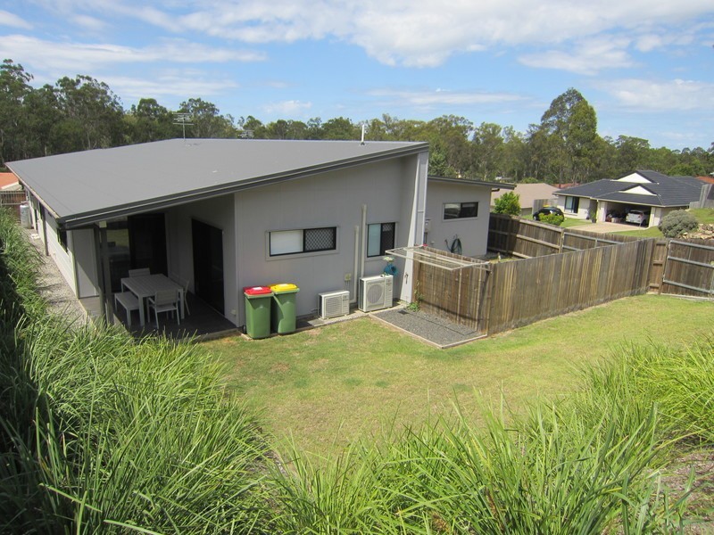 85 Brentwood Drive, Bundamba QLD 4304