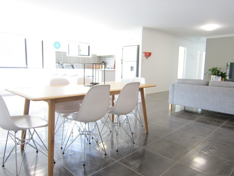 85 Brentwood Drive, Bundamba QLD 4304