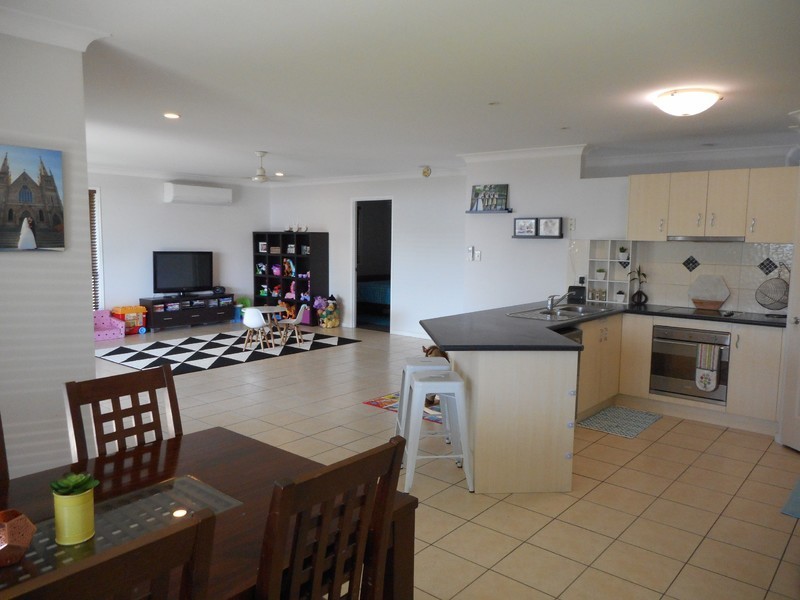 10 Conan Close, Wulkuraka QLD 4305
