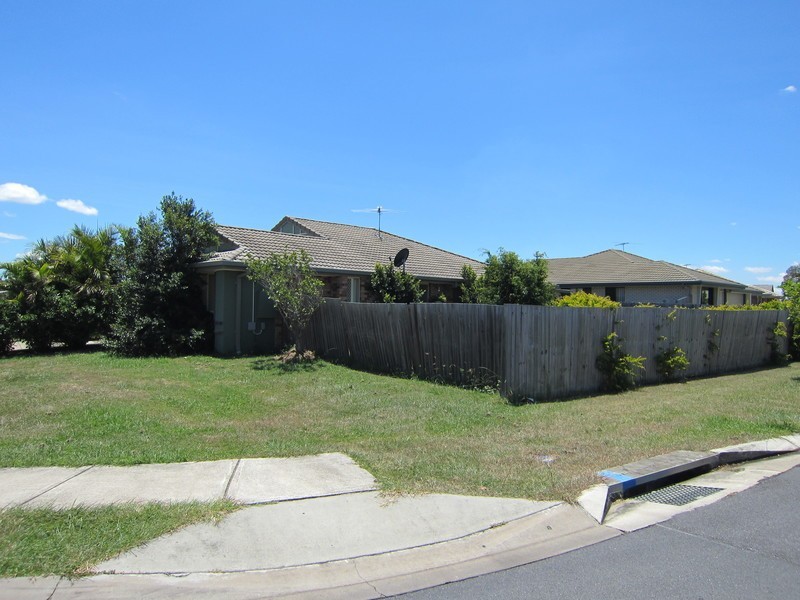 1 Heit Court, North Booval QLD 4304