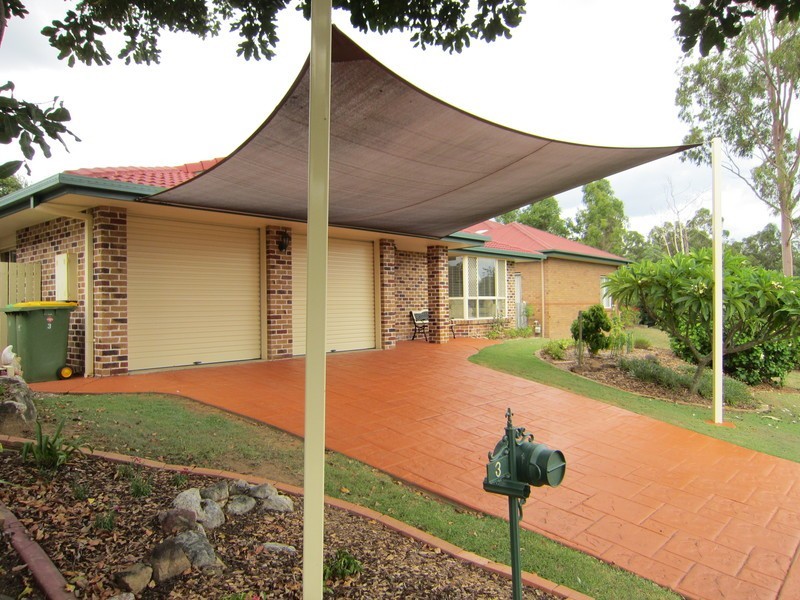 3 Lakewood Court, Flinders View QLD 4305