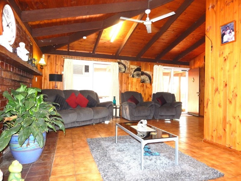 239 Junction Road, Karalee QLD 4306