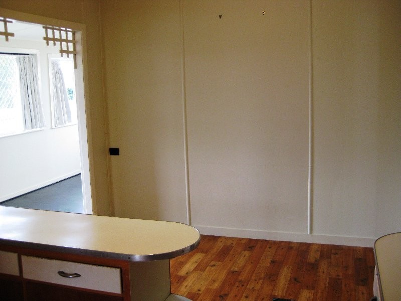 5 Blaxland Street, Eastern Heights QLD 4305