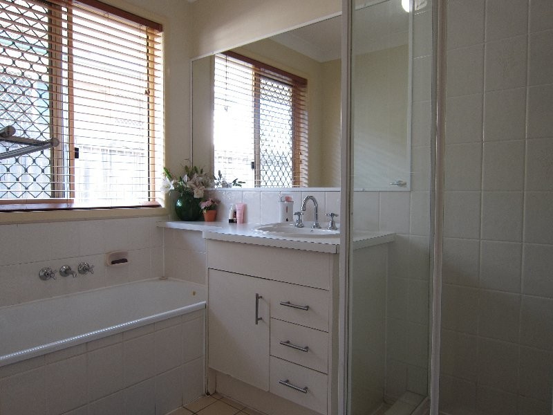 10 Arabian Close, Yamanto QLD 4305