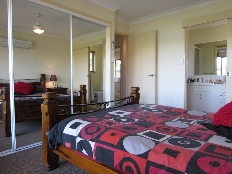 10 Arabian Close, Yamanto QLD 4305