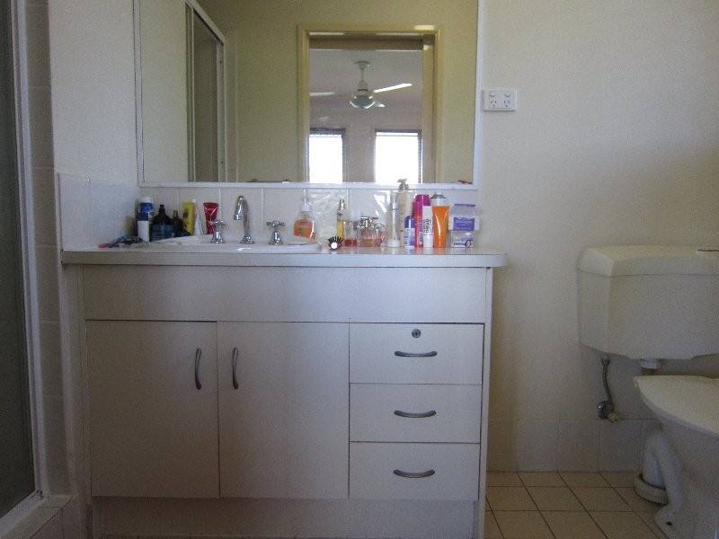 10 Arabian Close, Yamanto QLD 4305